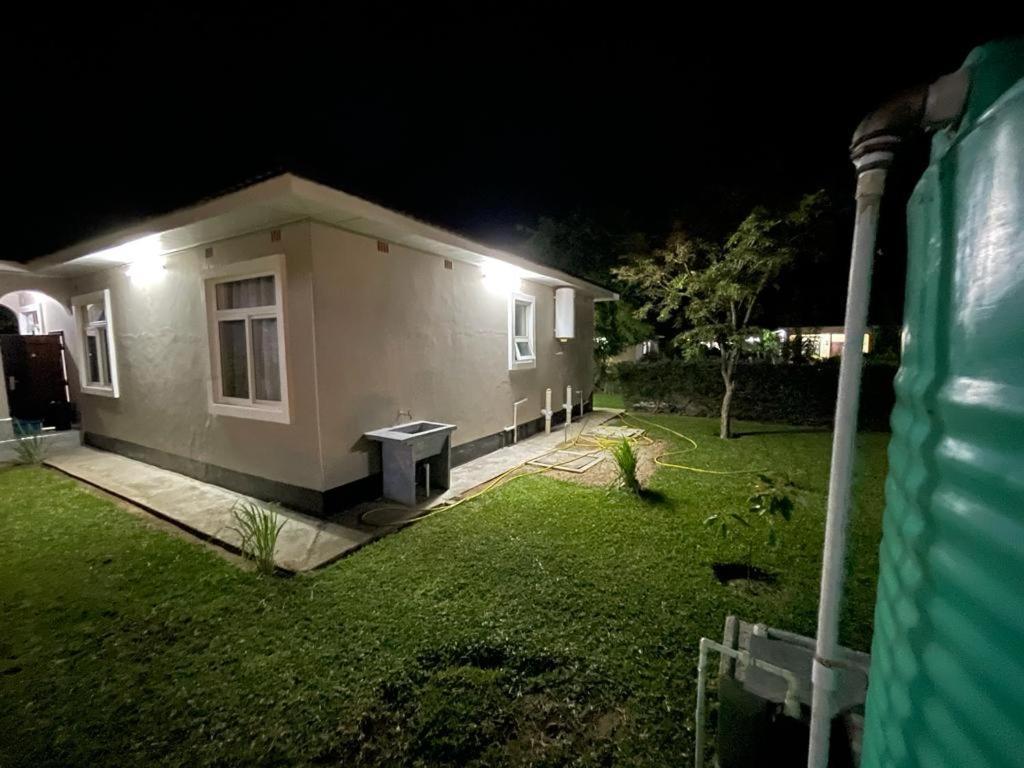 Silverest Sanctuary: Home Away From Home Lusaka Luaran gambar
