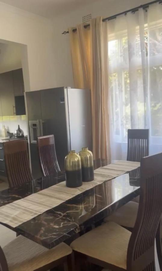 Silverest Sanctuary: Home Away From Home Lusaka Luaran gambar