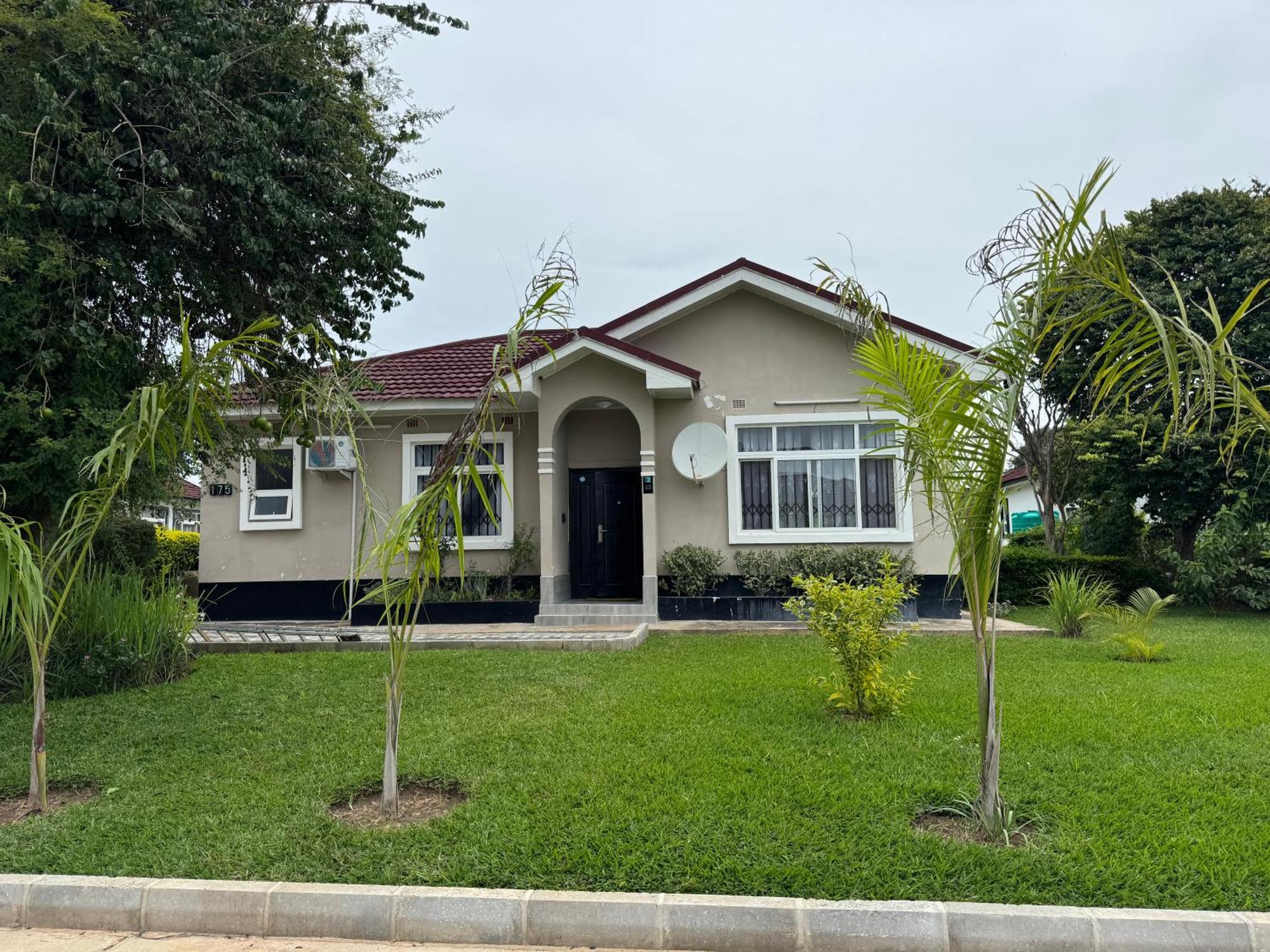 Silverest Sanctuary: Home Away From Home Lusaka Luaran gambar